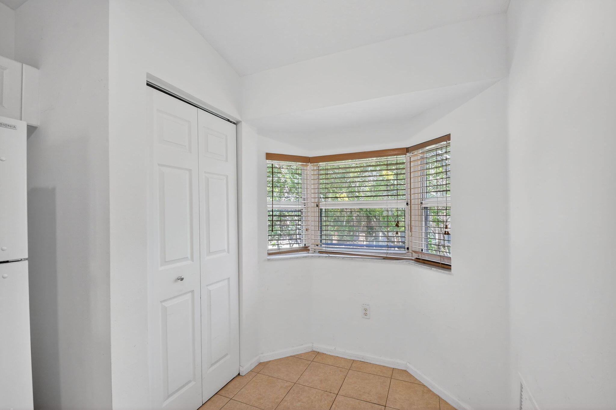 3790 North Jog Road, Unit 203 West Palm Beach, FL 33411 - Photo 15 of 48 15-web-or-mls-DSC_3760