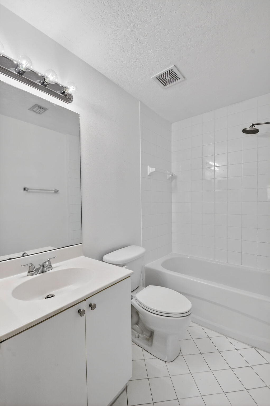 3790 North Jog Road, Unit 203 West Palm Beach, FL 33411 - Photo 18 of 48 18-web-or-mls-DSC_3786