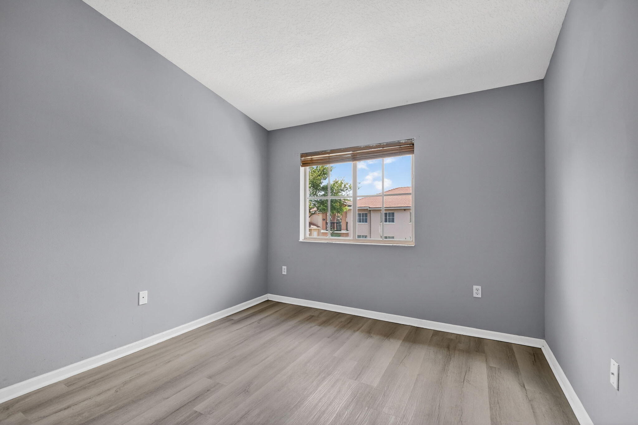 3790 North Jog Road, Unit 203 West Palm Beach, FL 33411 - Photo 22 of 48 22-web-or-mls-DSC_3805