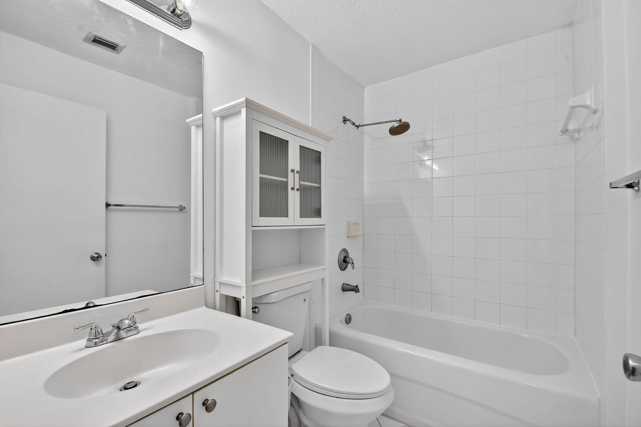 3790 North Jog Road, Unit 203 West Palm Beach, FL 33411 - Photo 25 of 48 25-web-or-mls-DSC_3820