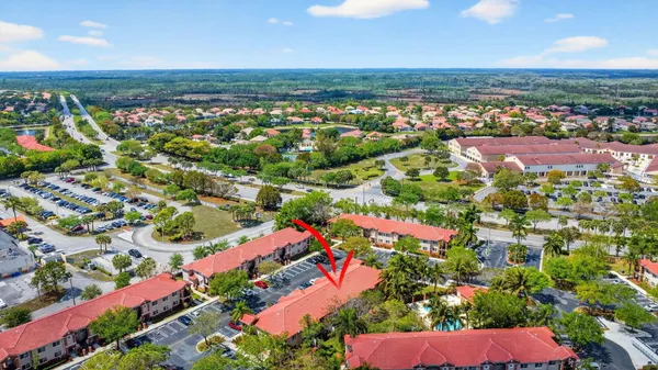 $1,900 | 3790 North Jog Road, Unit 203, West Palm Beach, FL 33411