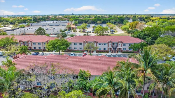 $1,900 | 3790 North Jog Road, Unit 203, West Palm Beach, FL 33411