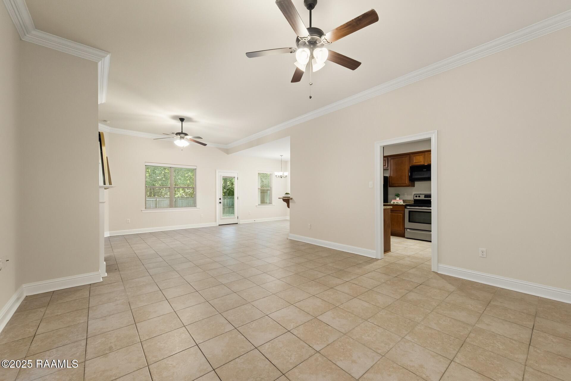 103 Sun Ridge Street Youngsville, LA 70592 - Photo 11 of 32 103SunRidge-12
