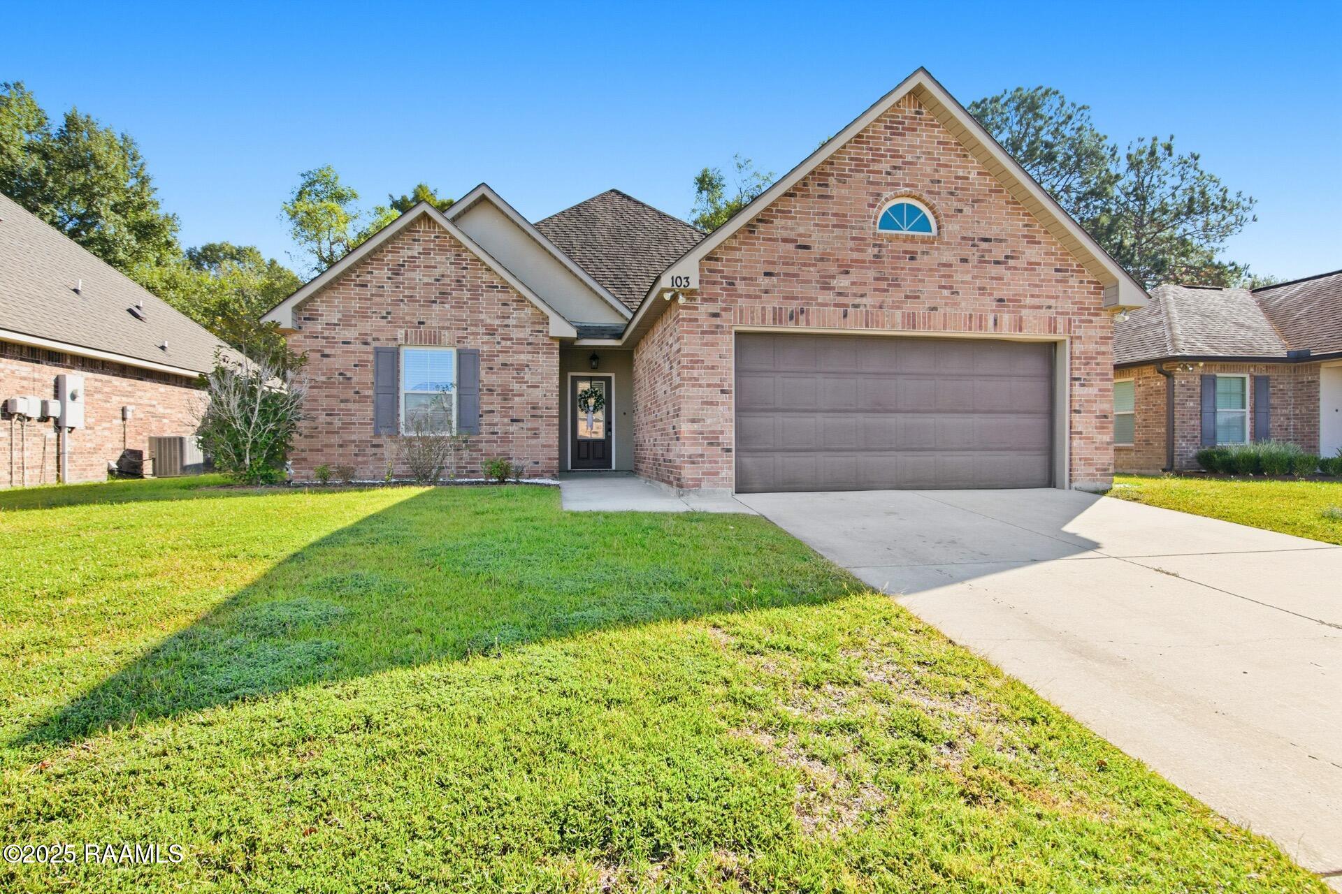 103 Sun Ridge Street Youngsville, LA 70592 - Photo 3 of 32 103SunRidge-2