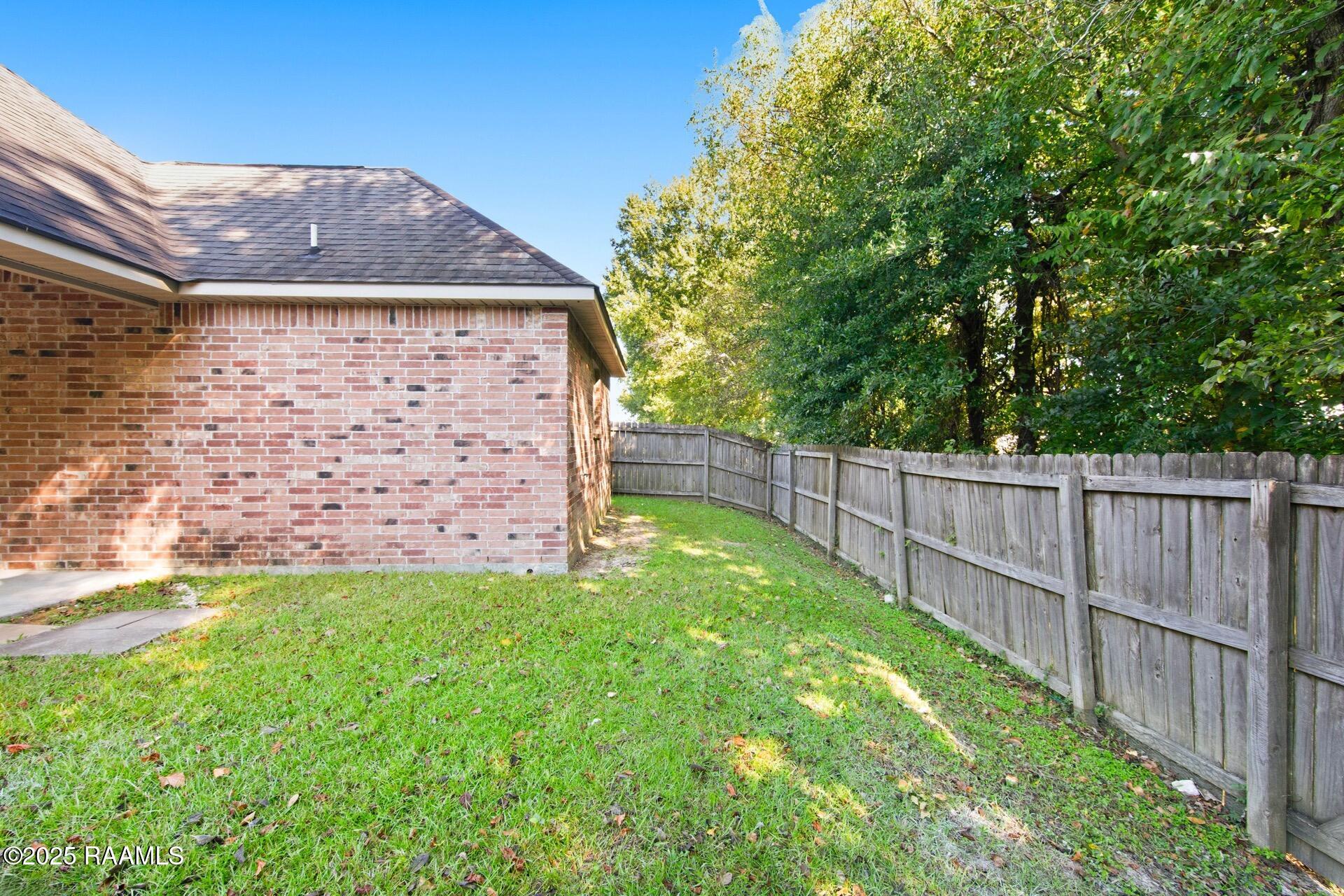 103 Sun Ridge Street Youngsville, LA 70592 - Photo 6 of 32 103SunRidge-5