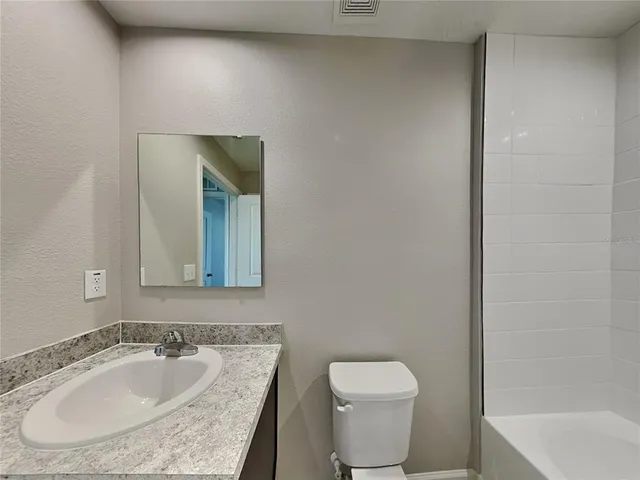 $2,699 | Undisclosed Address, Winter Haven, FL 33880