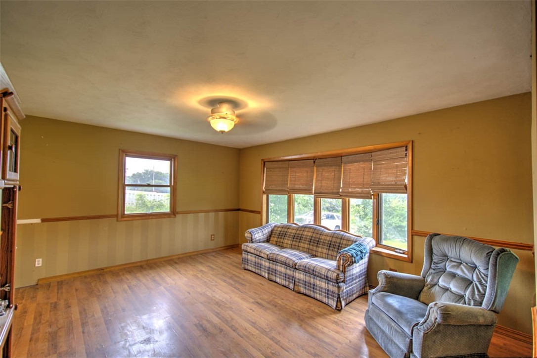 4353 Forest Parkway Decatur, IL 62521 - Photo 9 of 31