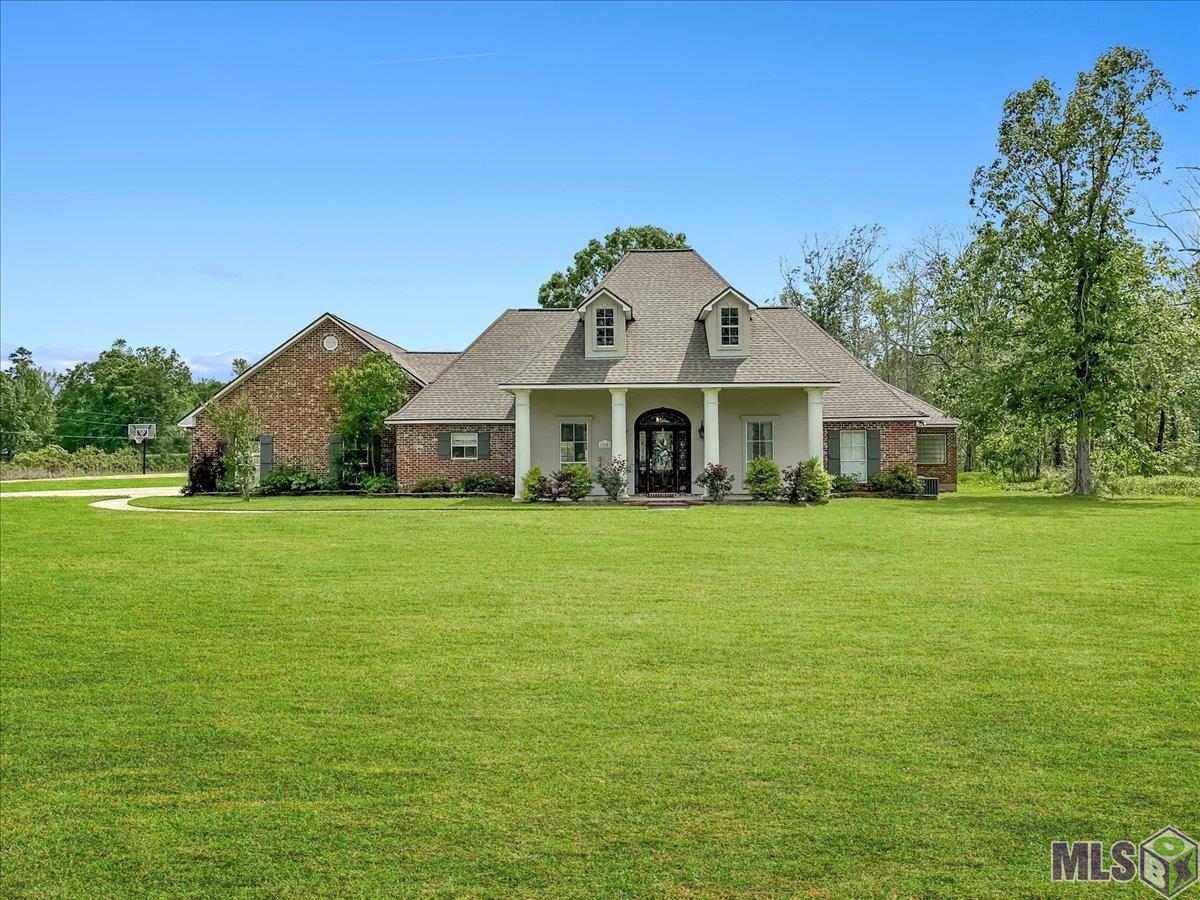 10682 Sims Road Denham Springs, LA 70706 - Photo 2 of 45 Gallery Image 2