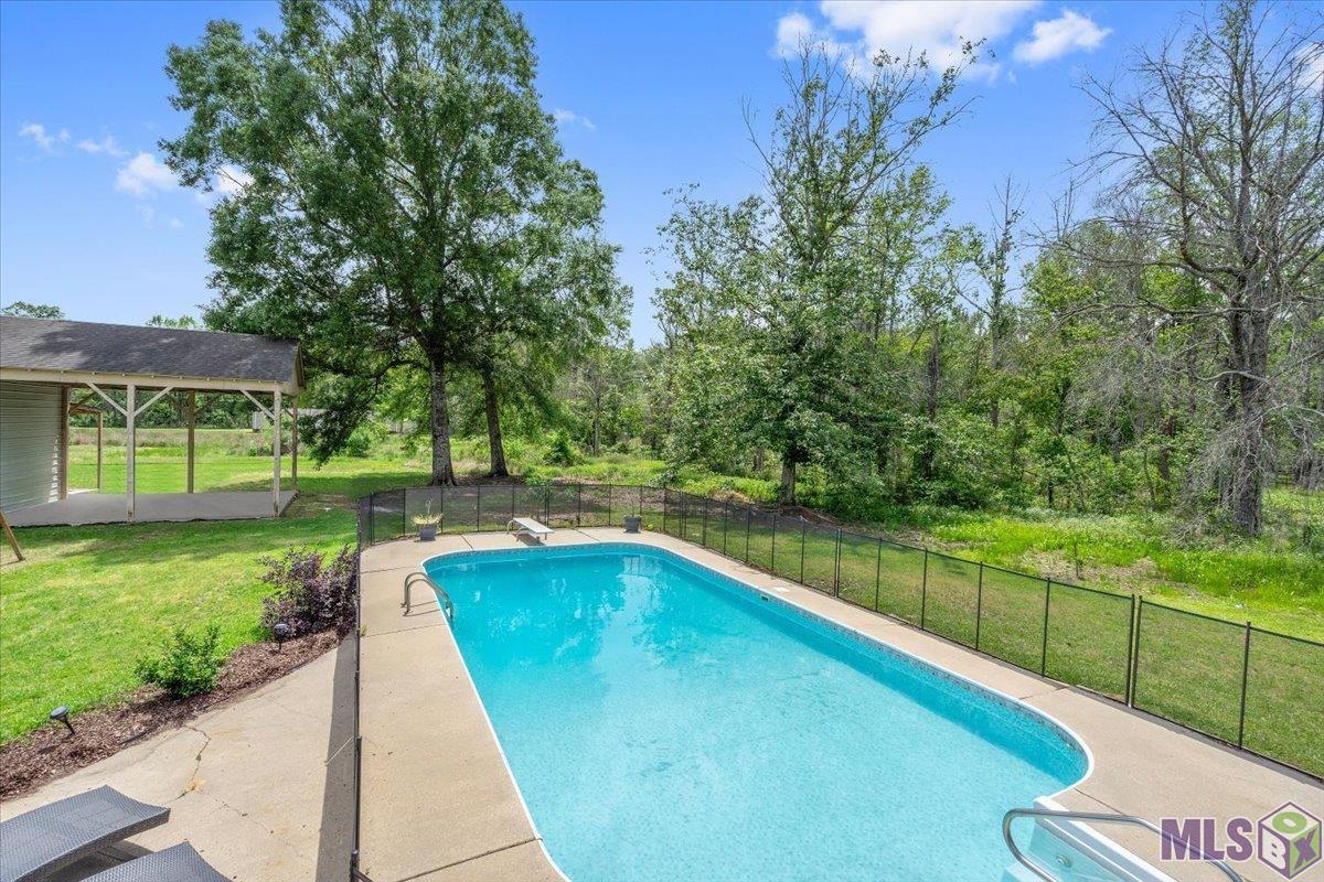 10682 Sims Road Denham Springs, LA 70706 - Photo 4 of 45 Gallery Image 4