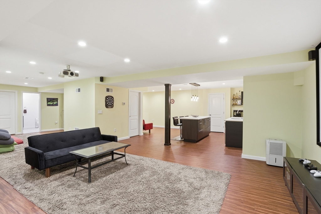 9 Boxwood Road Westford, MA 01886 - Photo 30 of 40