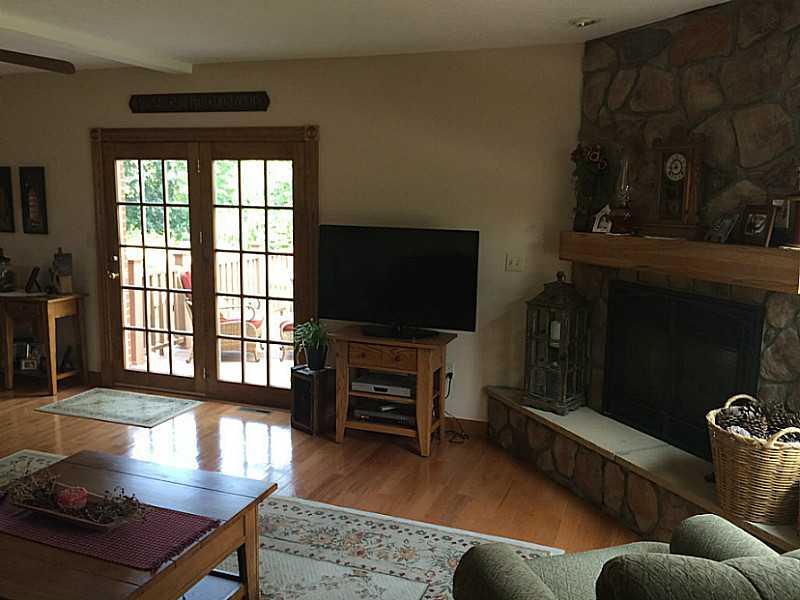 302 Butler Road Saxonburg, PA 16056 - Photo 8 of 23 Family Room.