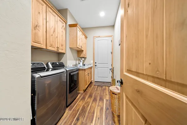 $1,070,000 | 2311 South Sierra Park Trail, Show Low, AZ 85901
