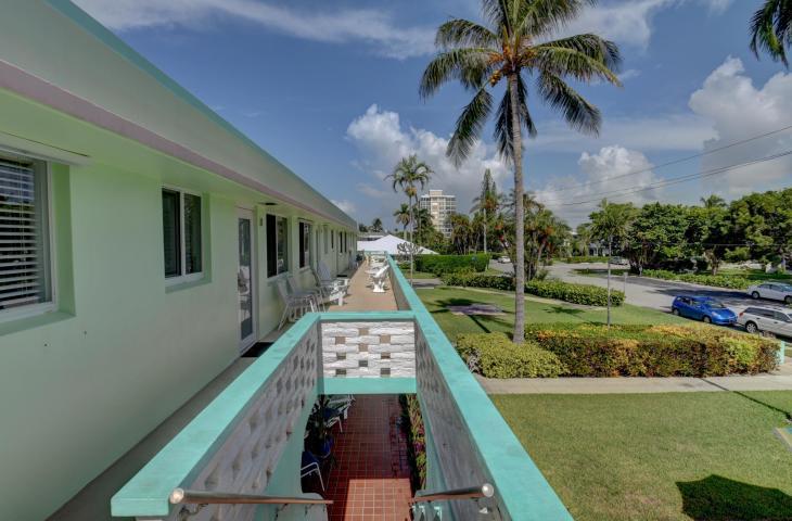 1006 Casuarina Road, Unit 7 Delray Beach, FL 33483 - Photo 15 of 26 c16