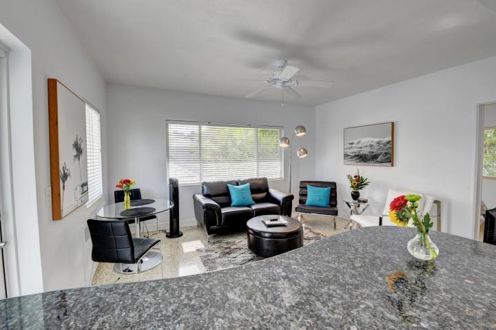 1006 Casuarina Road, Unit 7 Delray Beach, FL 33483 - Photo 8 of 26 c9