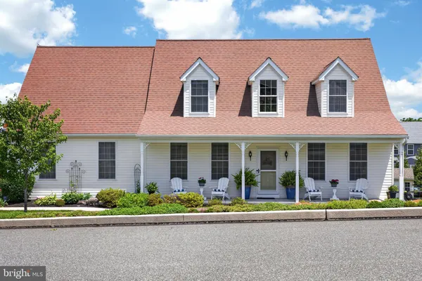 $599,900 | 9 O'Donoghue Way, Barto, PA 19504