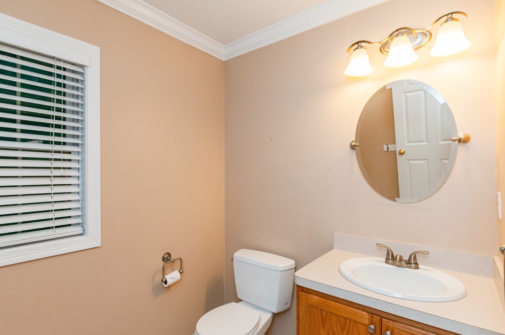 47 Stonehedge Road Franklin, MA 02038 - Photo 11 of 25 Gallery Image 11