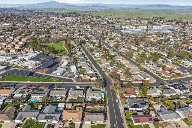 $1,248,888 | 7865 Tamarack Drive, Dublin, CA 94568