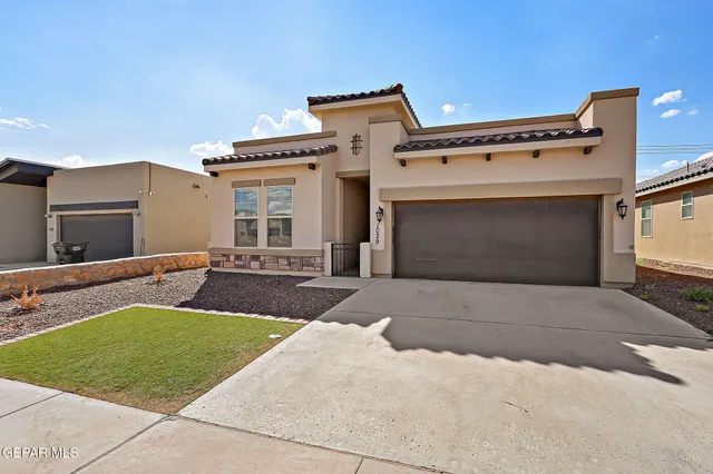 $285,000 | 1029 Shields Street, Horizon City, TX 79928