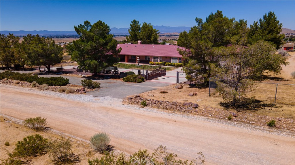 16728 Shirwaun Road Apple Valley, CA 92307 - Photo 69 of 72