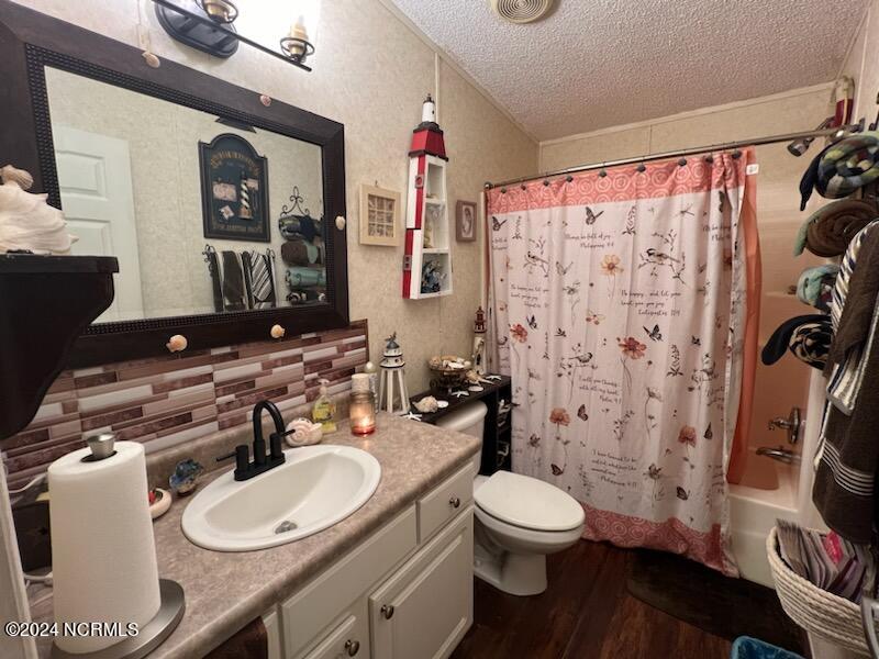 416 Sand Ridge Road Hubert, NC 28539 - Photo 11 of 17 Bathroom