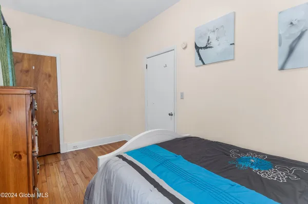 $3,150 | 2209 15th Street, Unit 5, Troy, NY 12180