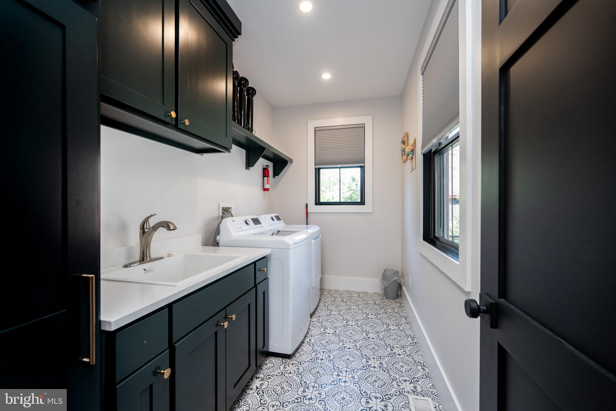 415 Mountaintop Road McHenry, MD 21541 - Photo 14 of 134