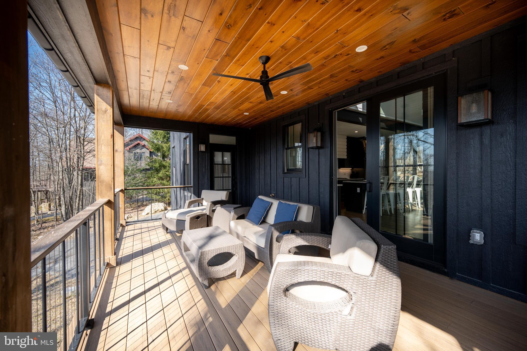 415 Mountaintop Road McHenry, MD 21541 - Photo 5 of 134