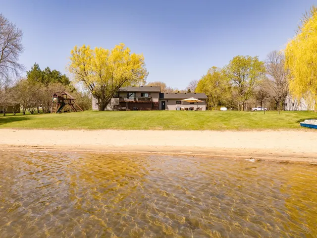 $825,000 | 5123 Green Meadow Road Southeast, Osakis, MN 56360