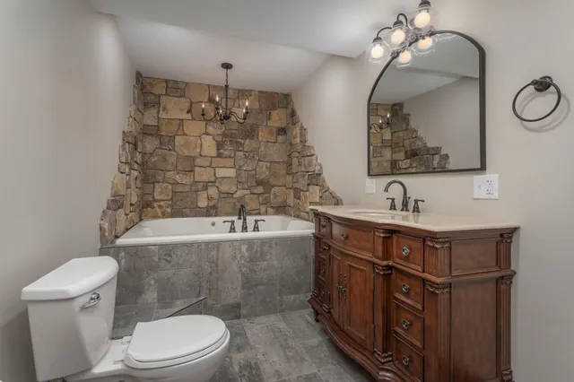 $825,000 | 5123 Green Meadow Road Southeast, Osakis, MN 56360