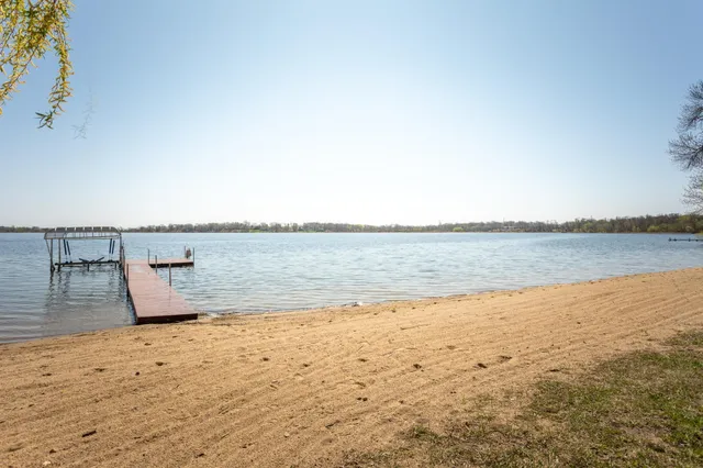 $825,000 | 5123 Green Meadow Road Southeast, Osakis, MN 56360