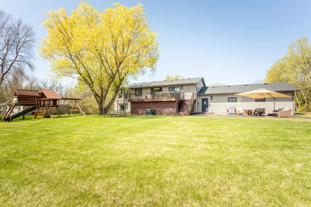 $825,000 | 5123 Green Meadow Road Southeast, Osakis, MN 56360