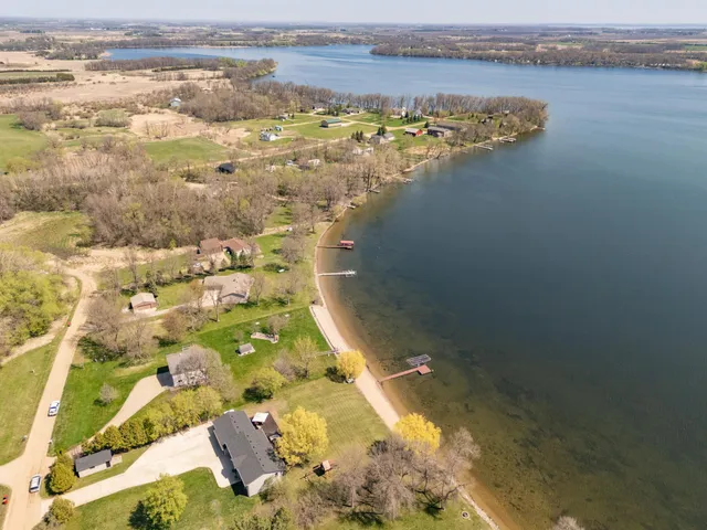 $825,000 | 5123 Green Meadow Road Southeast, Osakis, MN 56360