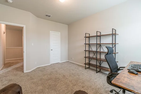 $1,650 | 9427 Somers Bend, San Antonio, TX 78211