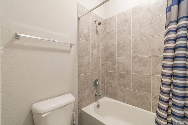 $1,650 | 9427 Somers Bend, San Antonio, TX 78211