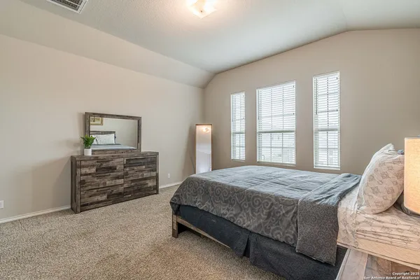 $1,650 | 9427 Somers Bend, San Antonio, TX 78211