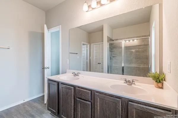 $1,650 | 9427 Somers Bend, San Antonio, TX 78211