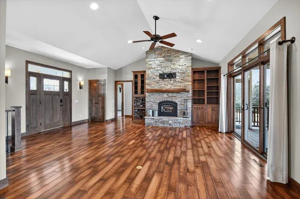 $885,000 | 3168 Castleton Crossing, Sun Prairie, WI 53590