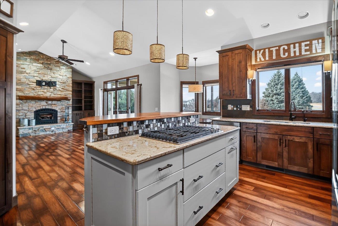 3168 Castleton Crossing Sun Prairie, WI 53590 - Photo 7 of 47