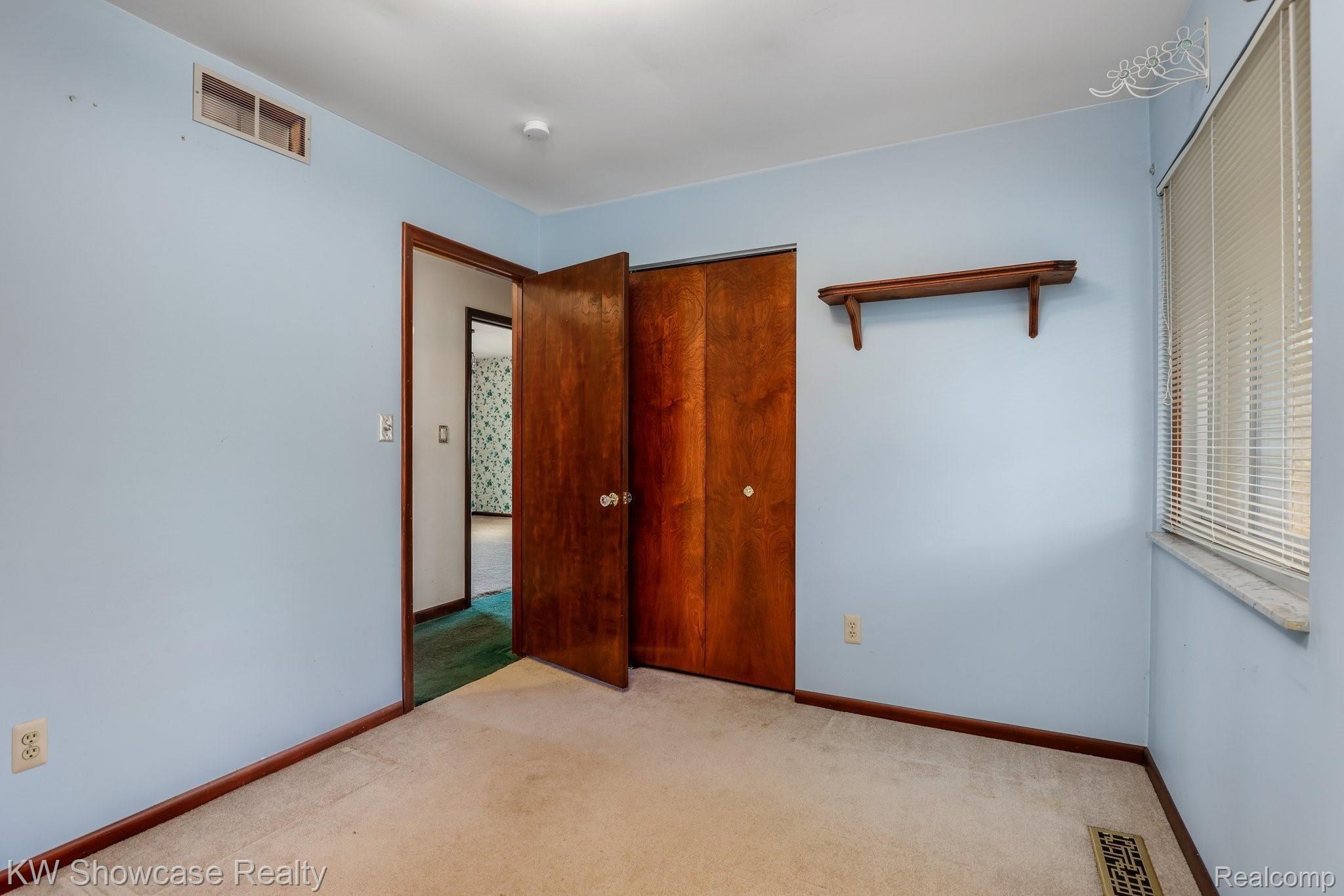 12382 Bunton Road Willis, MI 48191 - Photo 31 of 42 Bedroom #3.