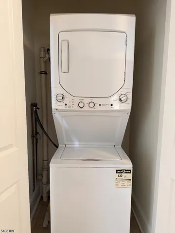 $2,100 | 669 East Main Street, Bridgewater, NJ 08807