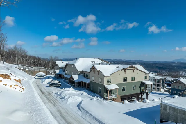 $1,695,000 | 37 Village Center Road, Unit BLUE SPRUCE #4, Ludlow, VT 05149