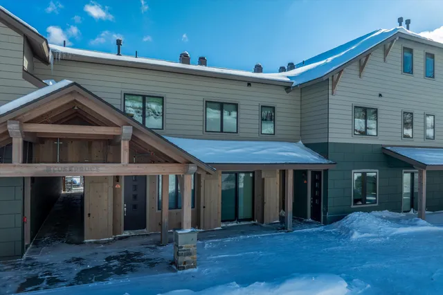 $1,695,000 | 37 Village Center Road, Unit BLUE SPRUCE #4, Ludlow, VT 05149