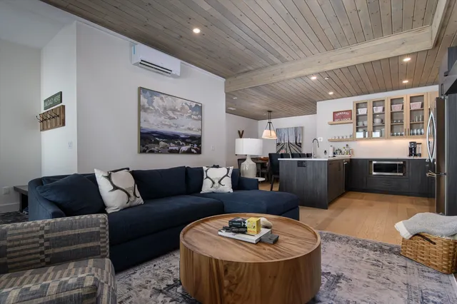 $1,695,000 | 37 Village Center Road, Unit BLUE SPRUCE #4, Ludlow, VT 05149