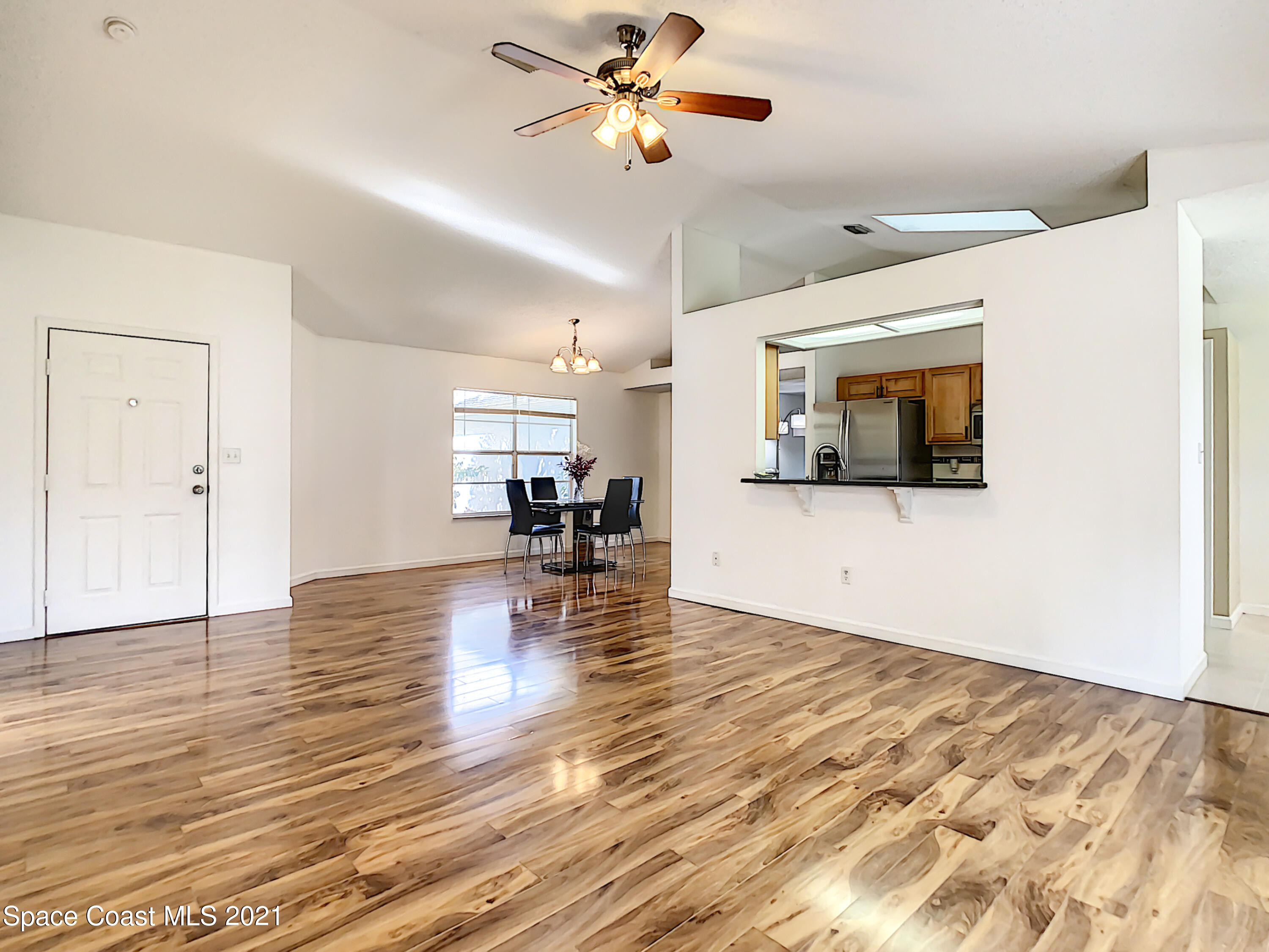 634 Waycross Road Southwest Palm Bay, FL 32908 - Photo 6 of 27 634 Waycross Road SW-11