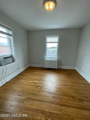 $2,200 | 271 Greenwich Avenue, Unit 2C, Greenwich, CT 06830