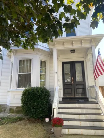 $4,300 | 12 Victoria Street, Unit 2, Boston, MA 02125