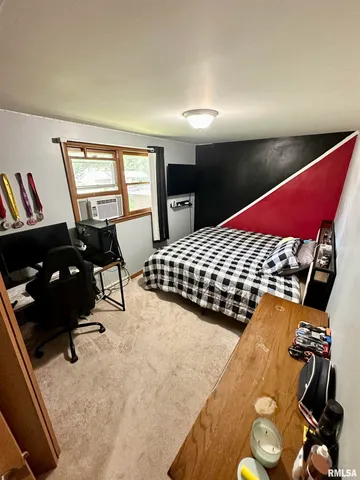 $218,000 | 3 Ivywood Drive, Jacksonville, IL 62650