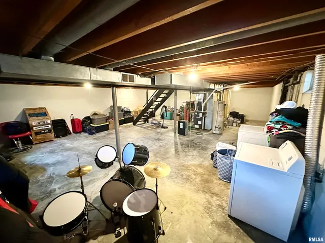 $218,000 | 3 Ivywood Drive, Jacksonville, IL 62650