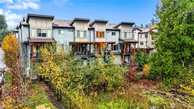 $649,995 | 19225 Damson Road, Unit N2, Lynnwood, WA 98036