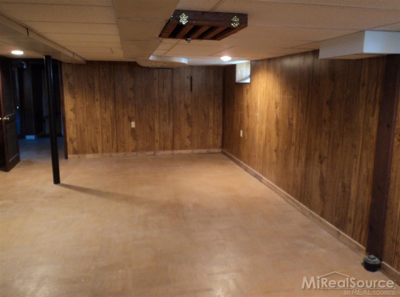 1094 Vernier Road Grosse Pointe, MI 48236 - Photo 7 of 7